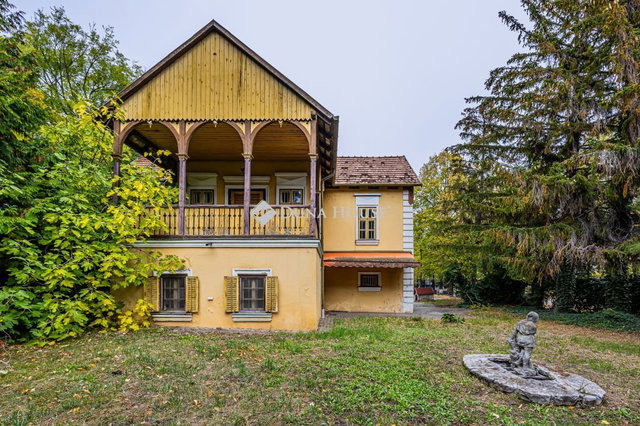 Eladó családi ház, Balatonfüreden, Petőfi Sándor utcában