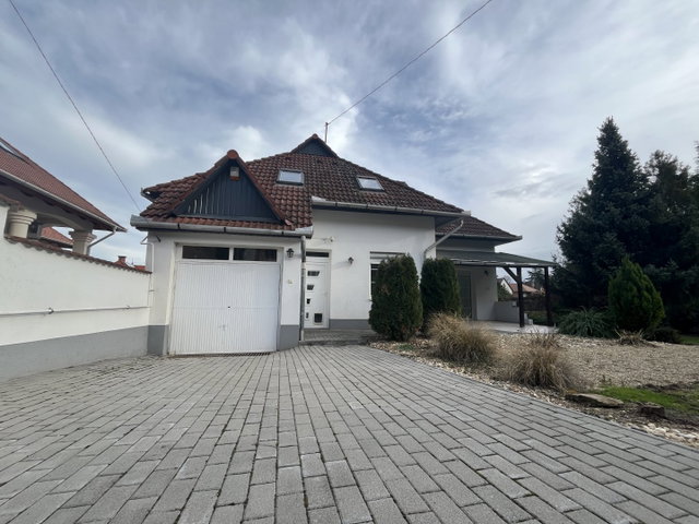 Eladó családi ház, Tokajban, Csalogány utcában 65.99 M Ft