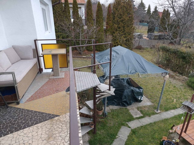 Eladó családi ház, Balatonalmádiban 129.9 M Ft, 5 szobás