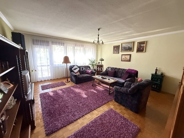 Eladó sorház, Nyíregyházán 81 M Ft, 3+3 szobás