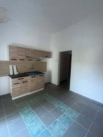 Eladó családi ház, Bátonyterenyén 10.8 M Ft, 5+2 szobás