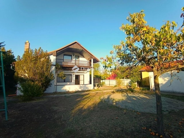 Eladó családi ház, Erdőkertesen 94.9 M Ft, 6 szobás