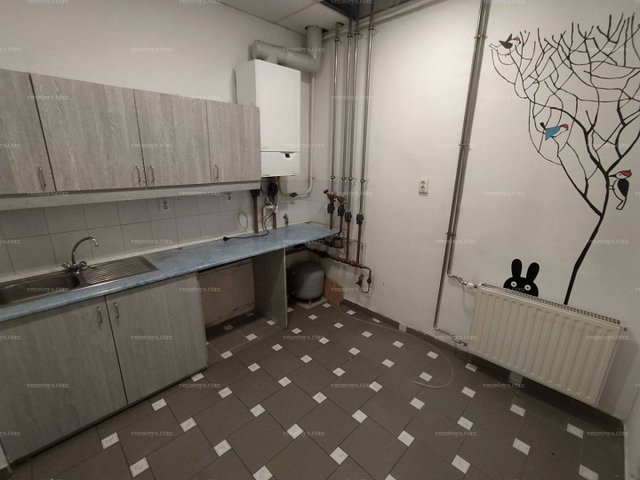 Kiadó üzlethelyiség, Miskolcon 750 E Ft / hó, 7 szobás