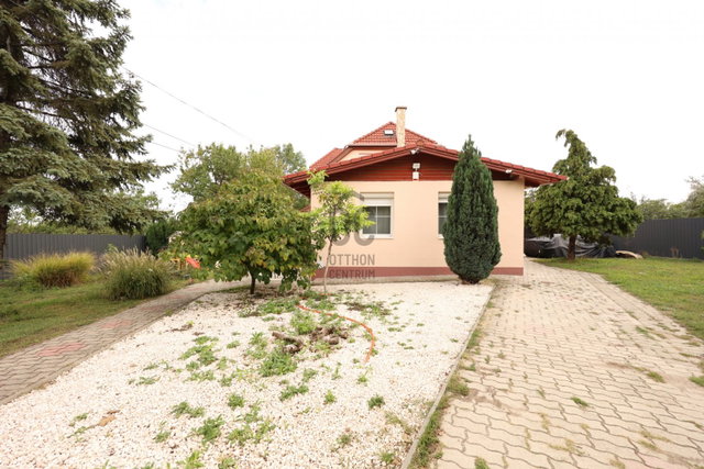 Eladó családi ház, Érden 109.9 M Ft, 5 szobás
