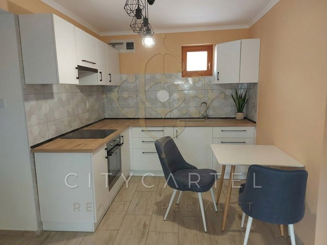 Eladó családi ház, Solton 42 M Ft, 1+1 szobás