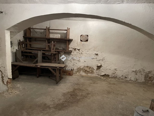 Eladó ipari ingatlan, Szombathelyen 1.9 M Ft / költözzbe.hu