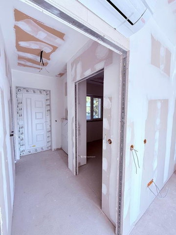 Eladó téglalakás, Siklóson 50.4 M Ft, 3 szobás