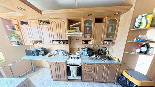 Eladó panellakás, Veszprémben, Haszkovó utcában 46.9 M Ft