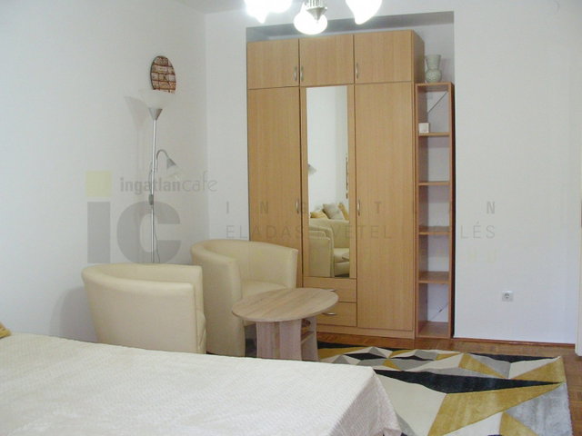 Kiadó téglalakás, albérlet, Szegeden, Bécsi körúton, 1 szobás
