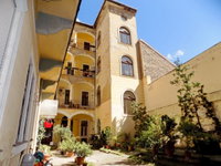 Eladó téglalakás, VI. kerületben, Izabella utcában 67.5 M Ft