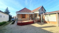 Eladó családi ház, Szegeden 83 M Ft, 4+4 szobás