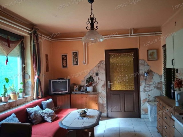 Eladó családi ház, Törökszentmiklóson 26.9 M Ft, 3 szobás