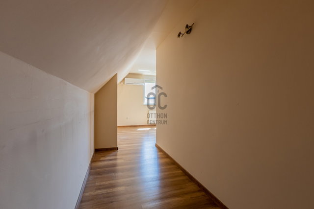 Eladó családi ház, Gyöngyösön 64.9 M Ft, 3 szobás