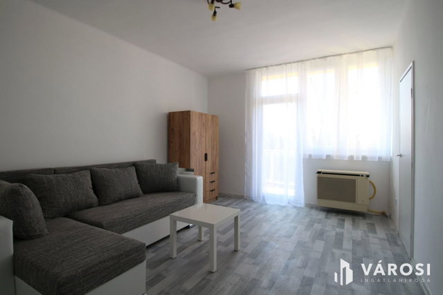 Kiadó téglalakás, albérlet, Békéscsabán 90 E Ft / hó