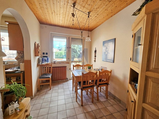 Eladó családi ház, Győrött 114.9 M Ft, 5 szobás