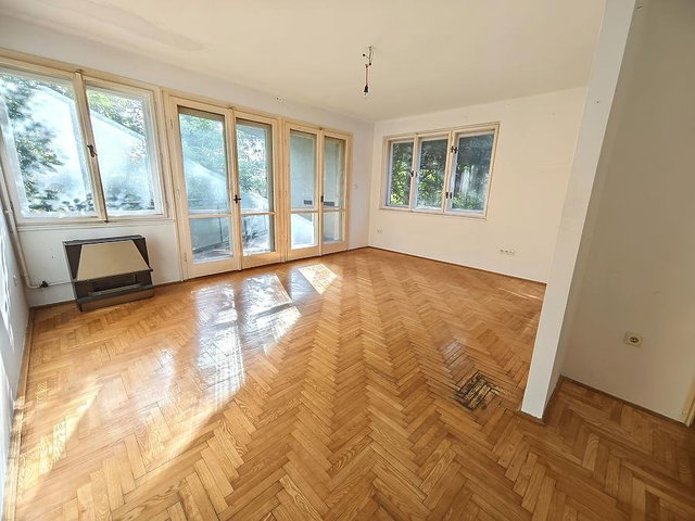 Eladó téglalakás, Budapesten, II. kerületben, Hűvösvölgyi úton