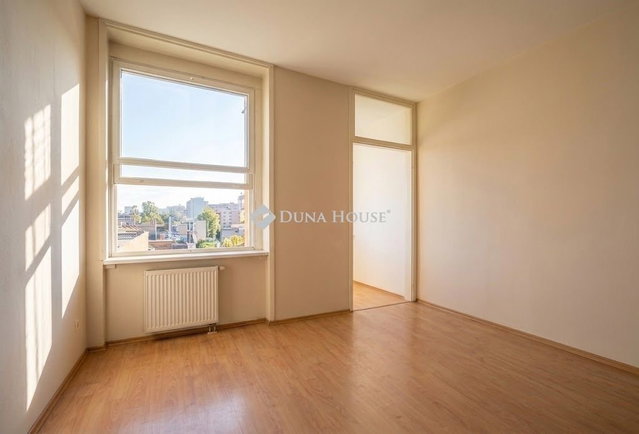 Eladó téglalakás, Budapesten, X. kerületben 95.5 M Ft, 5 szobás