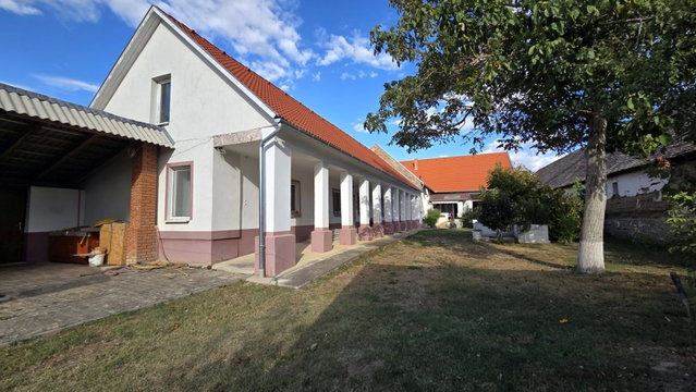 Eladó családi ház, Csátalján 68 M Ft, 6 szobás