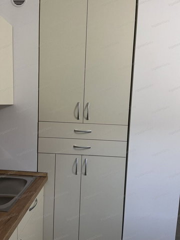 Eladó panellakás, Kecskeméten 36.9 M Ft, 1 szobás