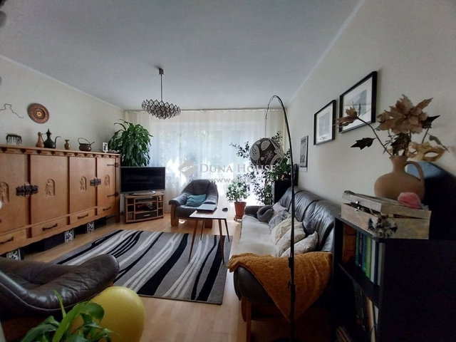 Eladó családi ház, Szegeden 83.9 M Ft, 3+2 szobás