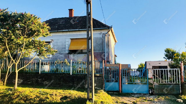 Eladó családi ház, Petriventén 7.5 M Ft, 4 szobás