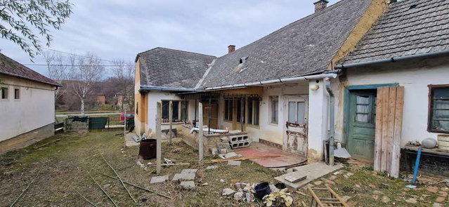 Eladó családi ház, Felsőmocsoládon 15.8 M Ft, 3 szobás