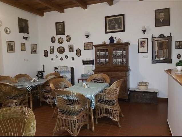 Eladó hotel, Tiszadobon 145.5 M Ft, 7 szobás