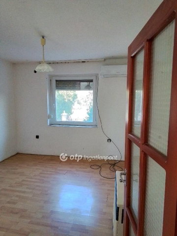 Eladó családi ház, Szabadszálláson 48.1 M Ft, 4 szobás