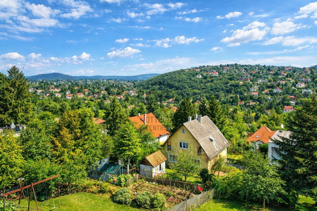 Eladó családi ház, Budapesten, II. kerületben 519 M Ft, 7 szobás