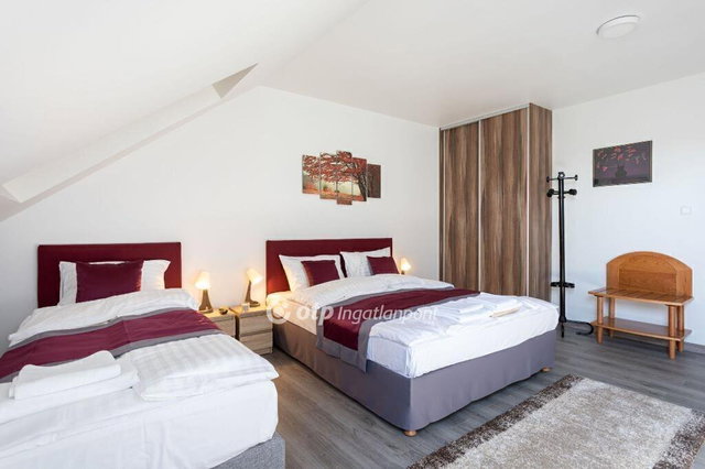 Eladó családi ház, Egerben 120 M Ft, 6 szobás