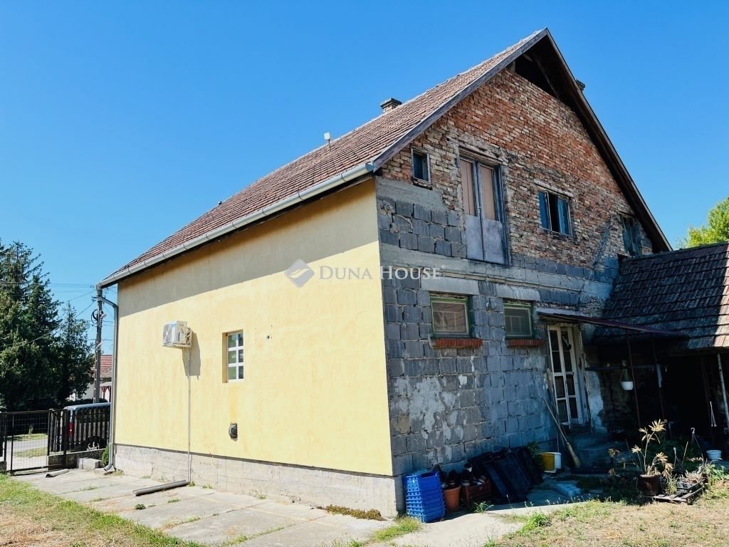 3 bed · 90m² · 46.900.000 ft