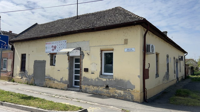 Eladó üzlethelyiség, Makón, Ardics utcában 24 M Ft, 6 szobás