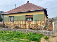 Eladó családi ház