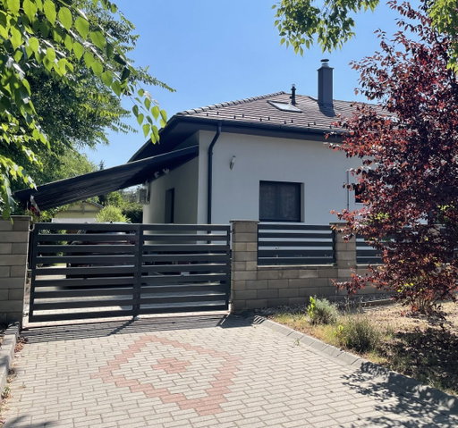 Eladó ikerház, Veresegyházon 113.99 M Ft, 2+2 szobás