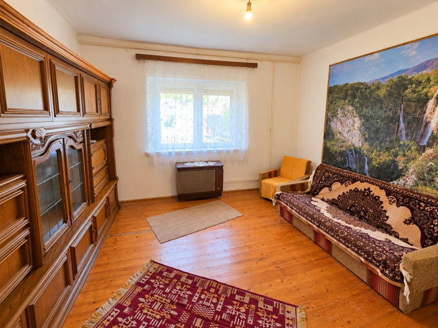 Eladó családi ház, Pusztaszabolcson 45.9 M Ft, 2 szobás