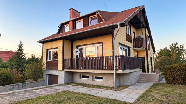 Eladó családi ház, Dunaharasztin 145 M Ft, 5 szobás