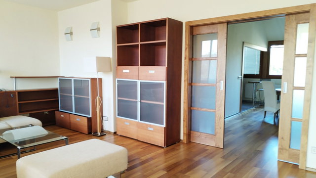 Kiadó téglalakás, albérlet, Győrött 220 E Ft / hó, 3 szobás