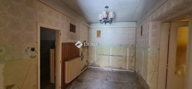 Eladó családi ház, Ócsán 83 M Ft, 4 szobás