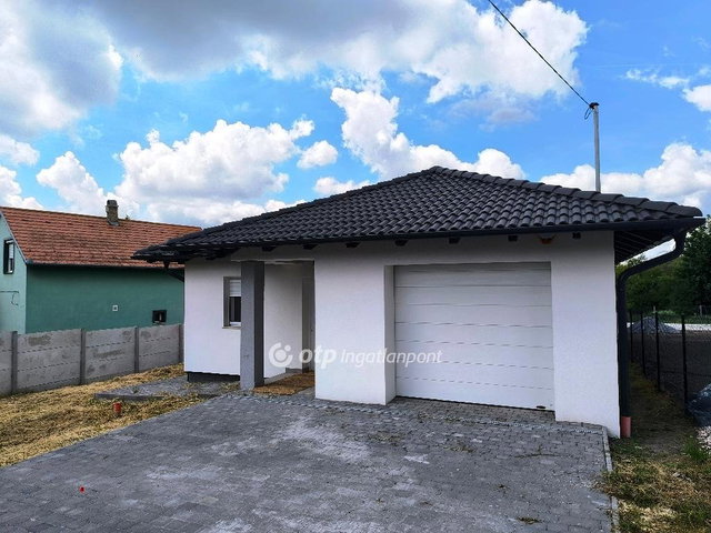 Eladó családi ház, Érden 129.9 M Ft, 4 szobás