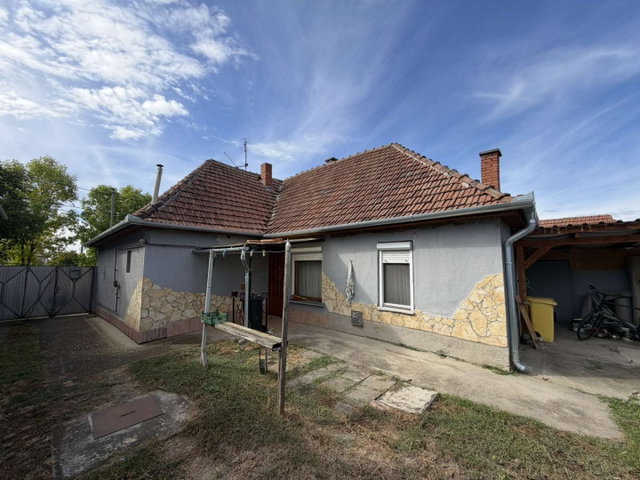 Eladó családi ház, Gyulán 39 M Ft, 3 szobás
