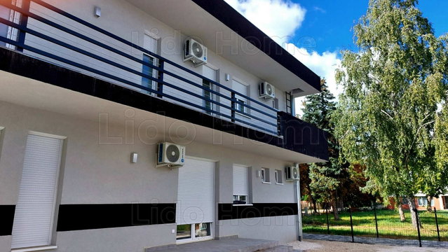 Eladó téglalakás, Siófokon 102 M Ft, 4 szobás