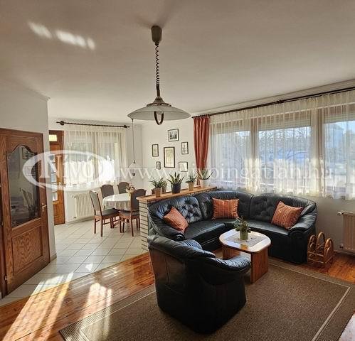 Eladó családi ház, Veszprémben 199.999 M Ft, 6 szobás