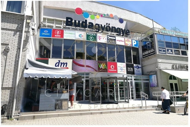 Eladó üzlethelyiség, Budapesten, II. kerületben 220 M Ft