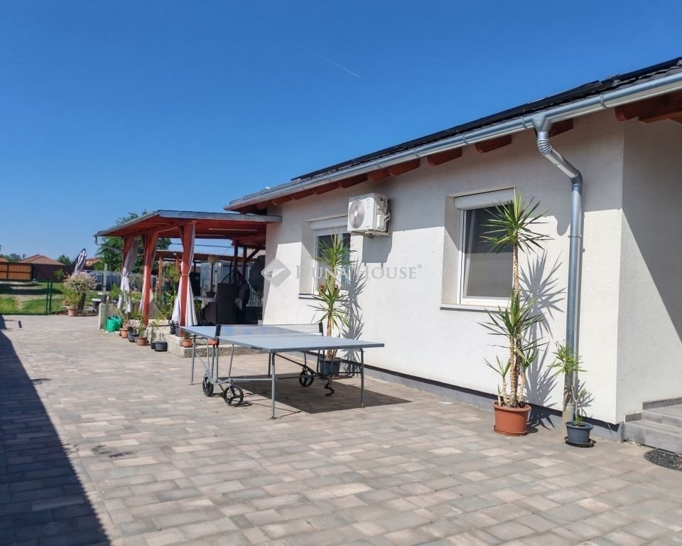 4 bed · 98m² · 125.900.000 ft