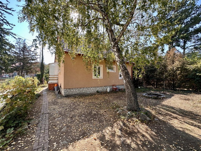Eladó családi ház, Balatonfüreden 129.9 M Ft, 3 szobás