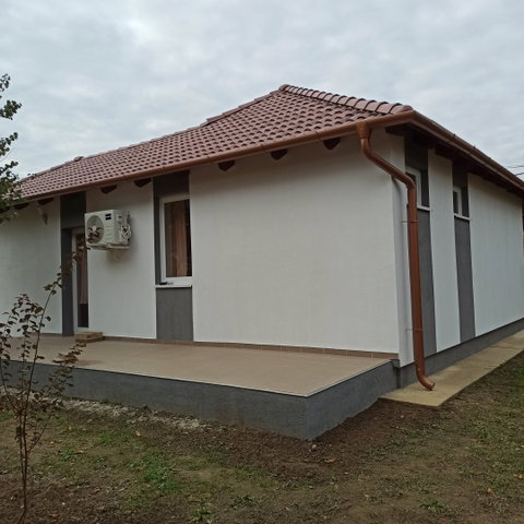 Eladó nyaraló, Abádszalókban 39.9 M Ft, 3 szobás