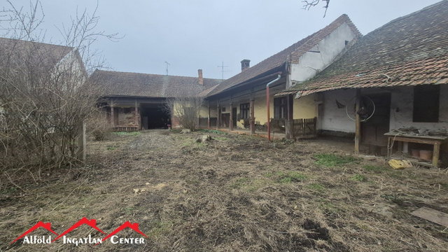 Eladó családi ház, Békéscsabán 42.9 M Ft