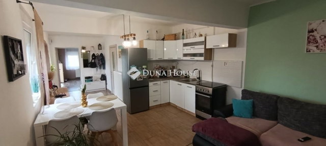 Eladó családi ház, Molnárin 36 M Ft, 2 szobás