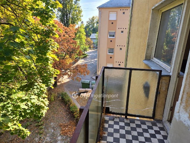 Eladó téglalakás, Szigetszentmiklóson 44.9 M Ft, 2 szobás