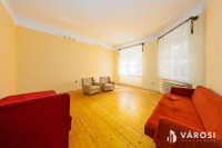 Eladó családi ház, Szegeden 33.99 M Ft, 1 szobás